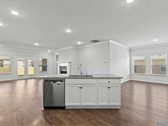 331 Jackson Point Circle, Huntsville, AL 35811