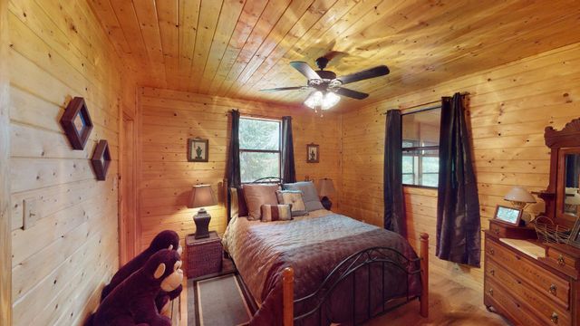 424 CR 989 RD, Iuka, MS 38352