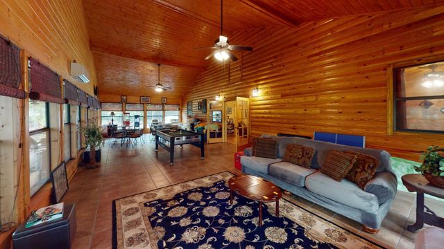 424 CR 989 RD, Iuka, MS 38352