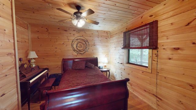 424 CR 989 RD, Iuka, MS 38352