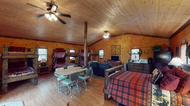 424 CR 989 RD, Iuka, MS 38352