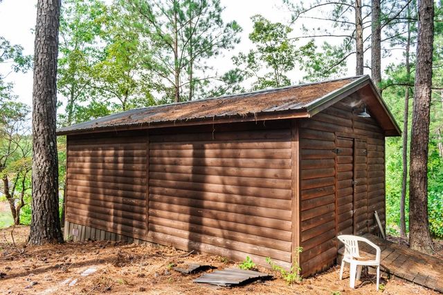424 CR 989 RD, Iuka, MS 38352