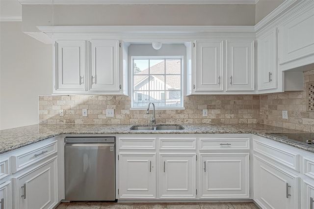 16 Marietta Court, Montgomery, TX 77356