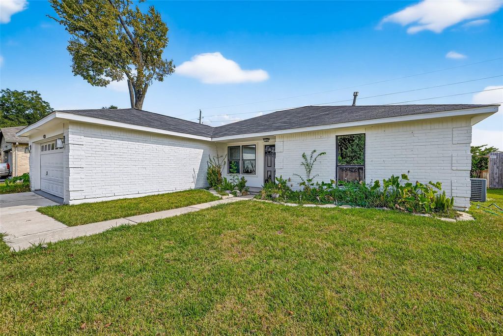 1114 Briarmead Drive, Richmond, TX 77406