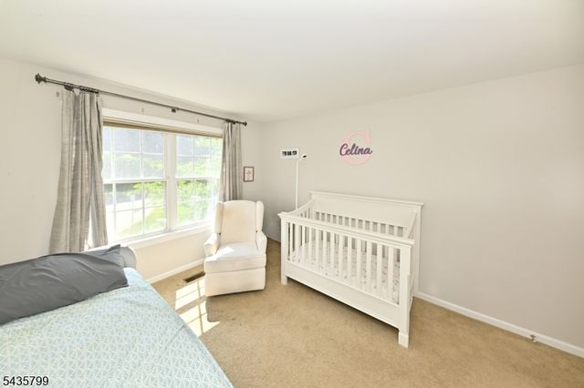 32 Rosewood Ct 32, North Haledon Boro, NJ 07508