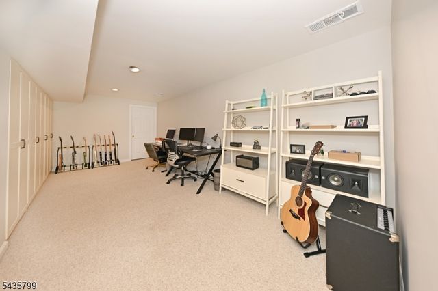 32 Rosewood Ct 32, North Haledon Boro, NJ 07508