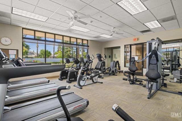 10017 Timeless Rose Court, Bakersfield, CA 93311