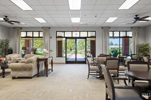 10017 Timeless Rose Court, Bakersfield, CA 93311