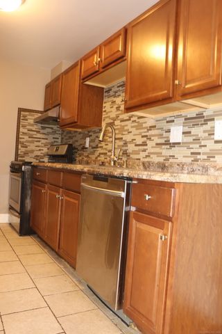 30 Woodland Street 5B, Hartford, CT 06105
