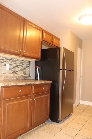 30 Woodland Street 5B, Hartford, CT 06105