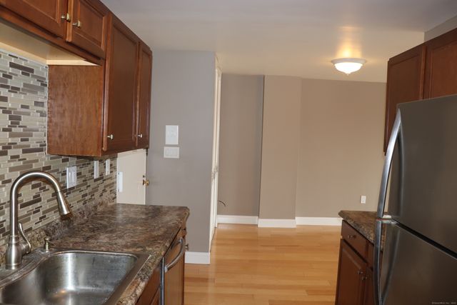 30 Woodland Street 5B, Hartford, CT 06105