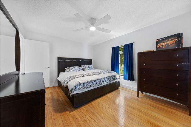 932 N HYER AVENUE, Orlando, FL 32803