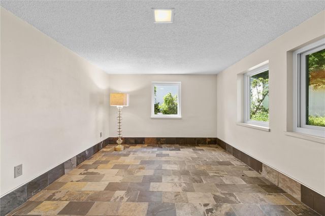 932 N HYER AVENUE, Orlando, FL 32803