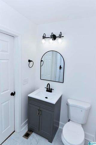 2019 HOLLINS DRIVE, Birmingham, AL 35205