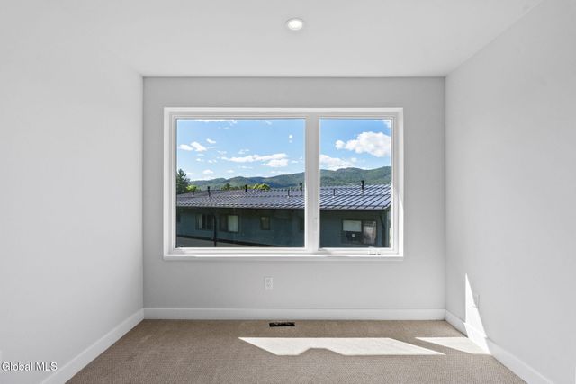 14 Footpath Way, Lake George, NY 12845