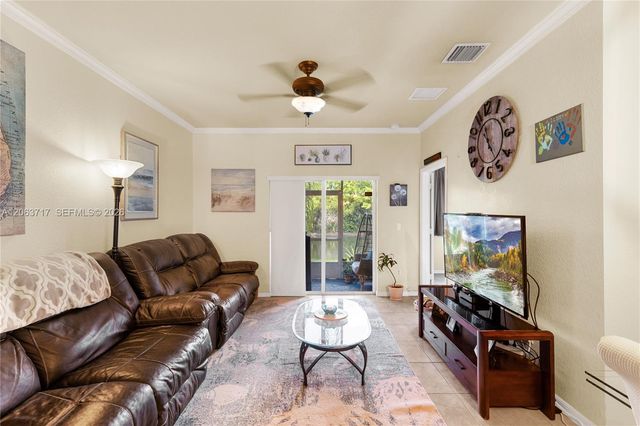 9052 Plymouth Place 9052, Tamarac, FL 33321