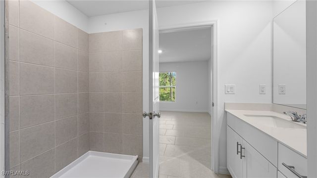 2028 NW 6th PL, Cape Coral, FL 33993