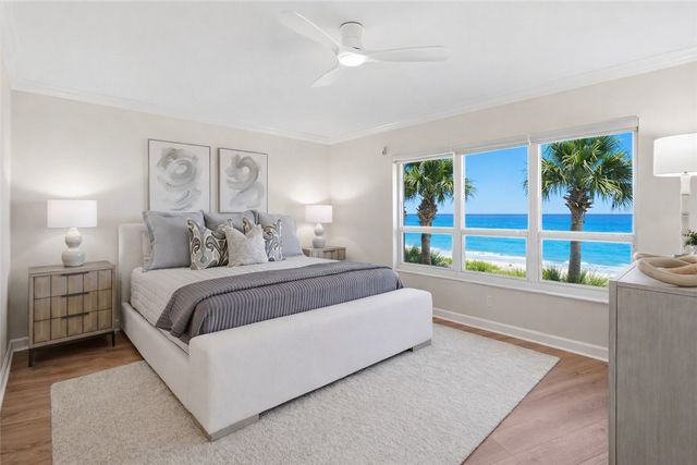 8814 S Sea Oaks Way 304, Vero Beach, FL 32963