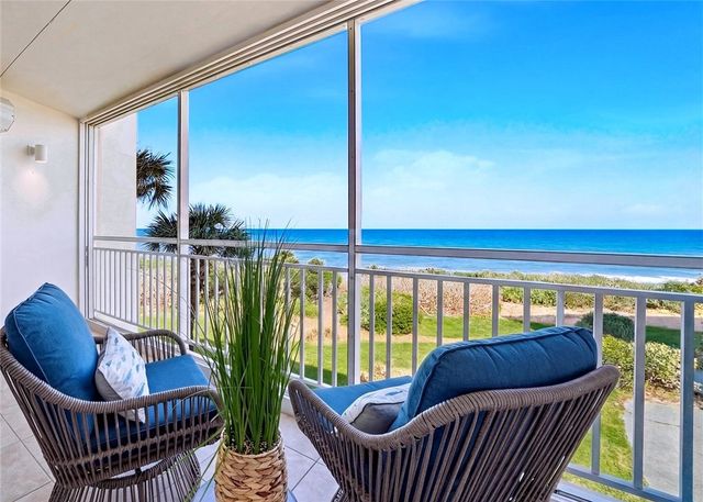 8814 S Sea Oaks Way 304, Vero Beach, FL 32963