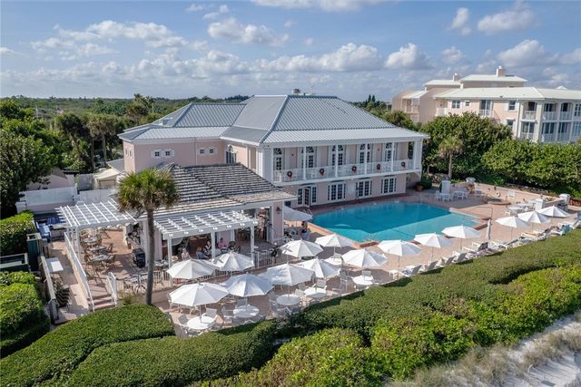 8814 S Sea Oaks Way 304, Vero Beach, FL 32963