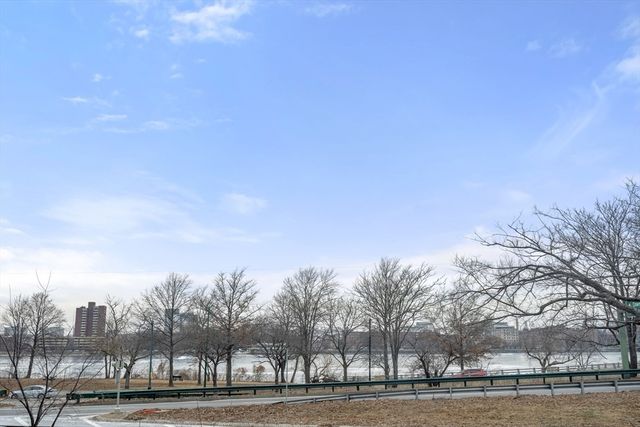 37 Bay State 3, Boston, MA 02215