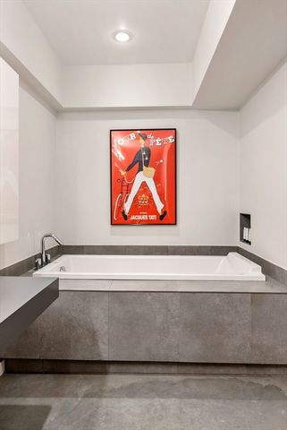 37 Bay State 3, Boston, MA 02215