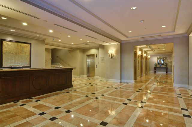 4242 Lomo Alto Drive N71, Highland Park, TX 75219