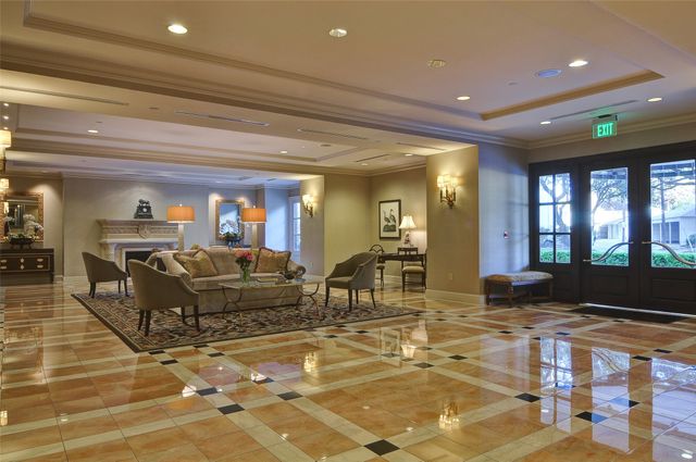 4242 Lomo Alto Drive N71, Highland Park, TX 75219