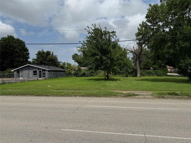 2112 Lockwood Drive, Houston, TX 77020