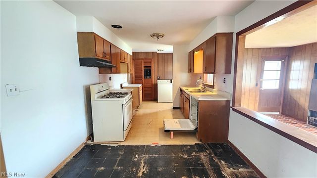 7731 Southland Drive, Mentor On The Lake, OH 44060