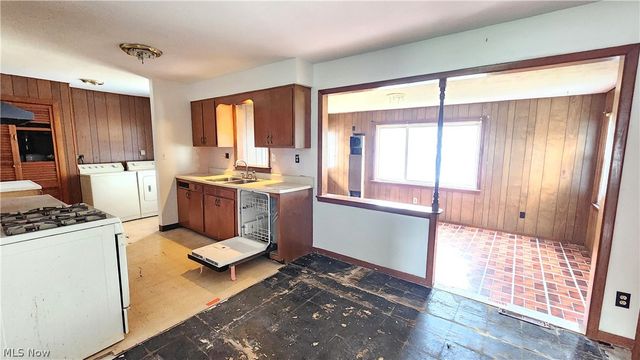 7731 Southland Drive, Mentor On The Lake, OH 44060