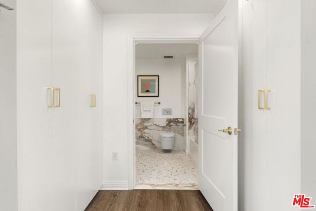 7428 Santa Monica Boulevard 301, West Hollywood, CA 90046