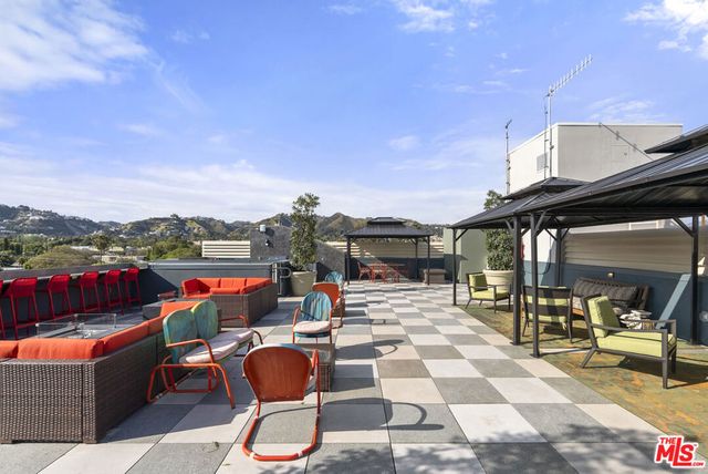7428 Santa Monica Boulevard 301, West Hollywood, CA 90046