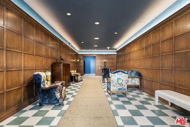 7428 Santa Monica Boulevard 301, West Hollywood, CA 90046