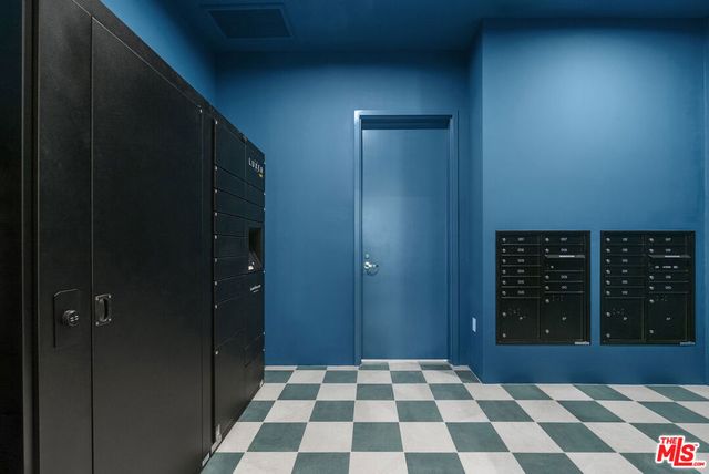 7428 Santa Monica Boulevard 301, West Hollywood, CA 90046