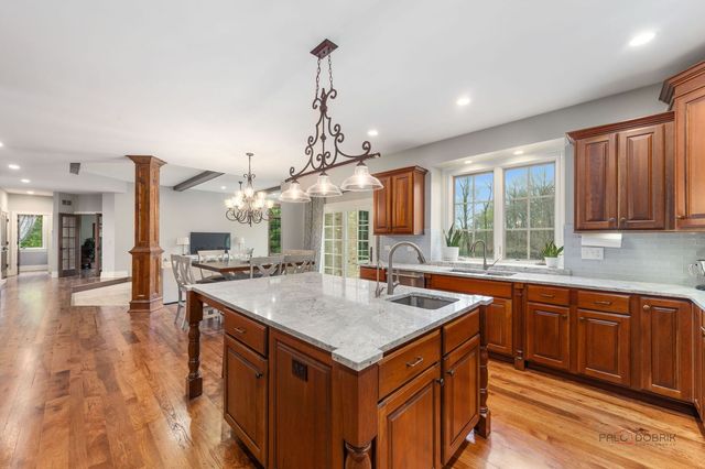37W209 Deer Pond Court, St. Charles, IL 60175