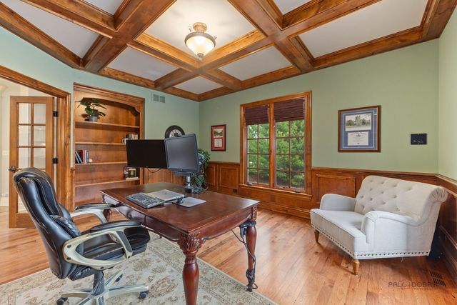 37W209 Deer Pond Court, St. Charles, IL 60175