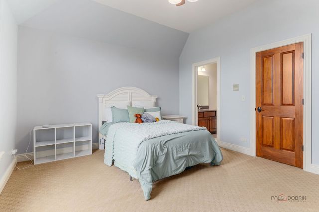 37W209 Deer Pond Court, St. Charles, IL 60175
