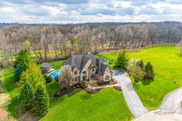 37W209 Deer Pond Court, St. Charles, IL 60175