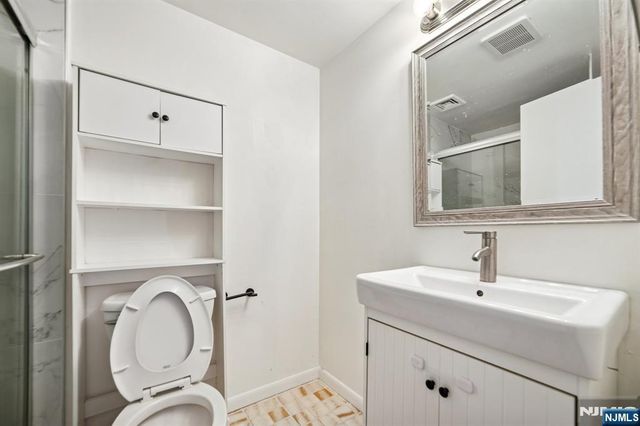 1491 John Street 10, Fort Lee, NJ 07024