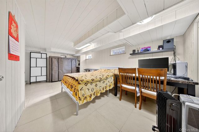 69-20 199th Street, Fresh Meadows, NY 11365