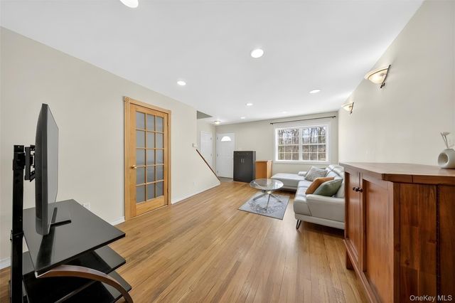 69-20 199th Street, Fresh Meadows, NY 11365