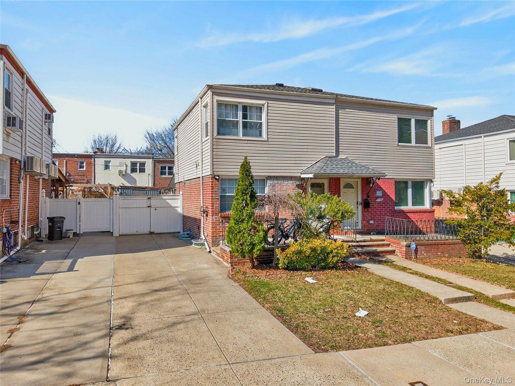 69-20 199th Street, Fresh Meadows, NY 11365