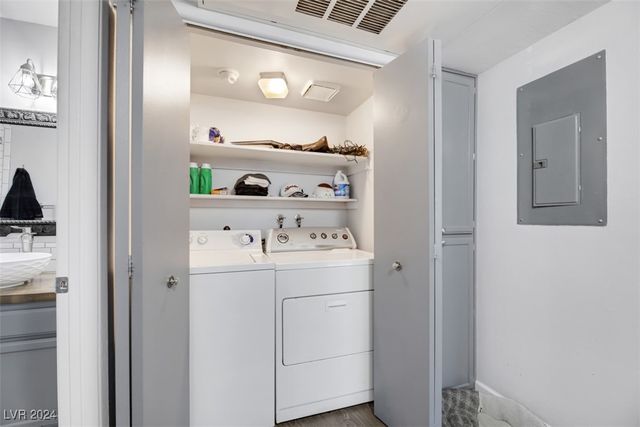 3450 Erva Street 207, Las Vegas, NV 89117