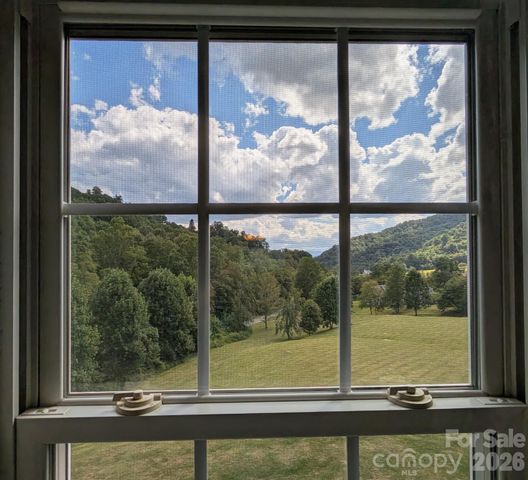 96 Buckeye Branch Drive, Clyde, NC 28721