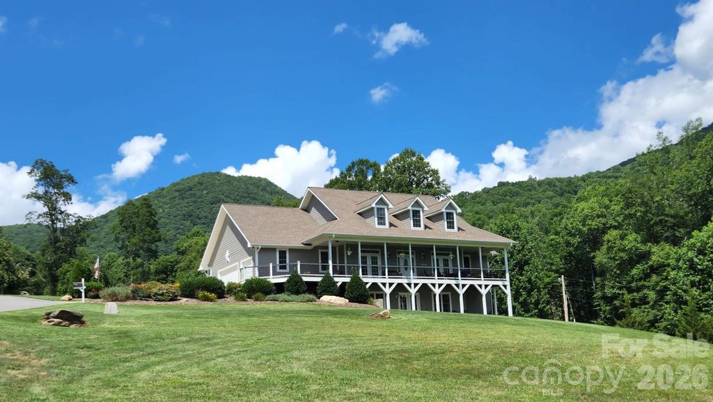 96 Buckeye Branch Drive, Clyde, NC 28721