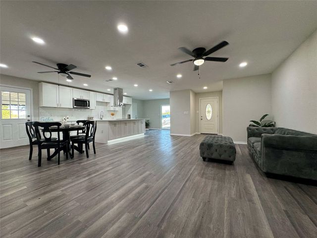 9876 Kathy Lynn Place, Quinlan, TX 75474