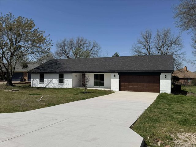9876 Kathy Lynn Place, Quinlan, TX 75474