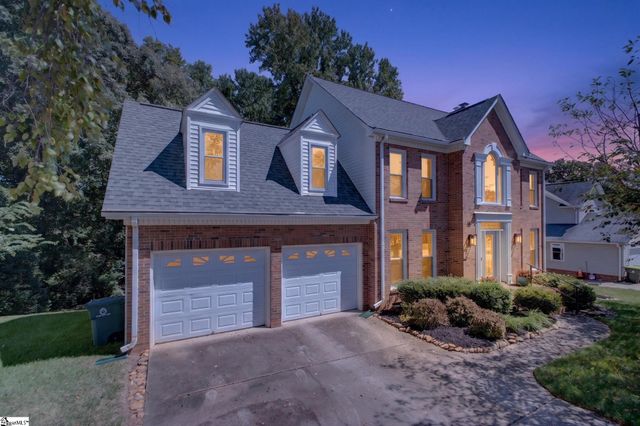 18 Middlecreek Way, Greenville, SC 29607