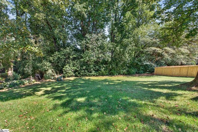 18 Middlecreek Way, Greenville, SC 29607